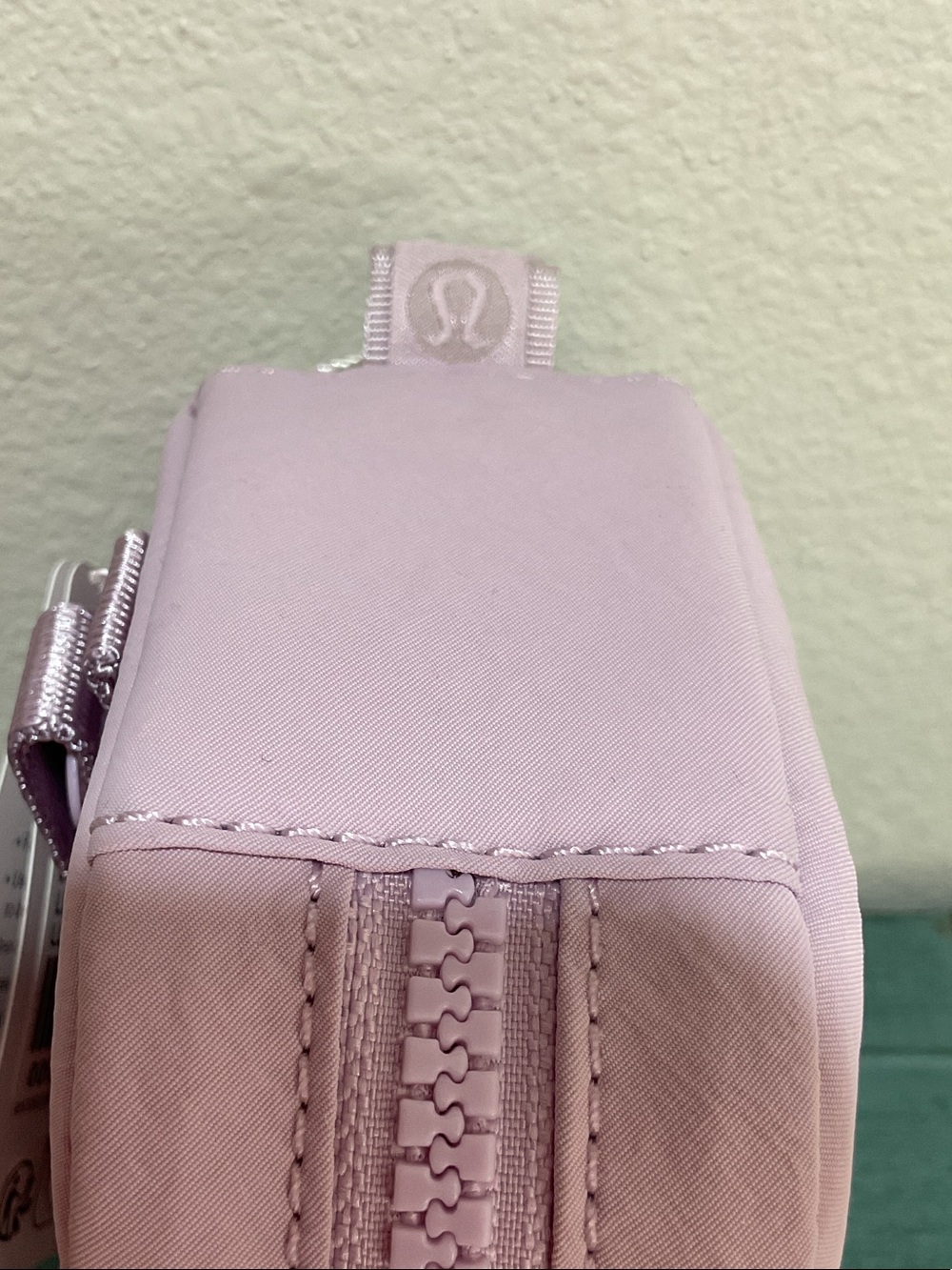 lululemon athletica Clippable Organizer Pouch - LLAY/LOTU - Picture 4 of 6